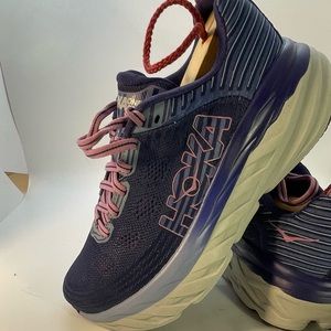 Hoka one one woman sneakers